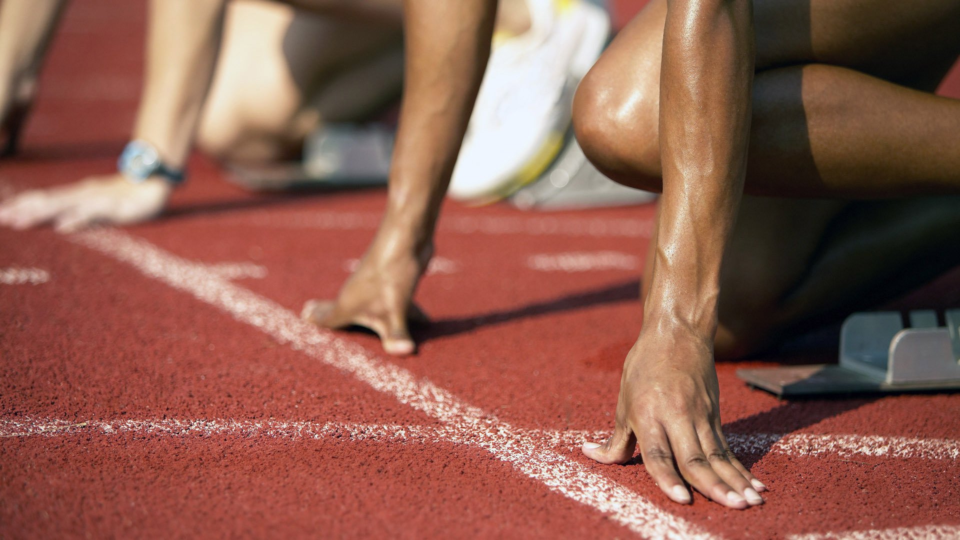 乐鱼体育(中国)官方网站-赛季争冠与保级反超情况下球队应变能力研究